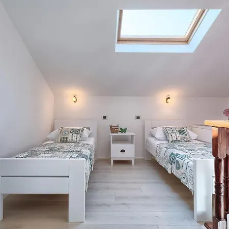 Apartman Sani *