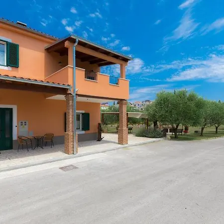 Apartman Sani Apartament